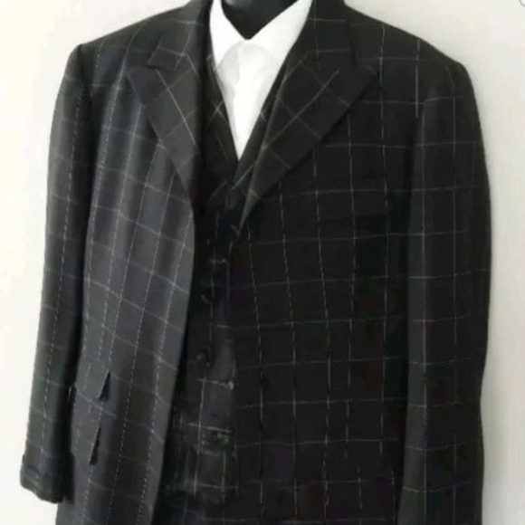 LEONARDO'S Custom Apparel 3-Piece Windowpane Suit, 44L, 38W / 32L - Picture 9 of 9